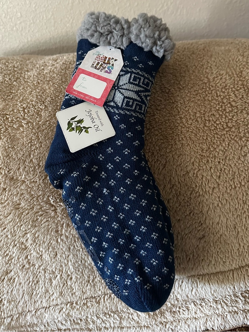 MUK LUkS Cozy Navy Blue Sherpa-Lined Cabin Slipper Socks with gripper bottom